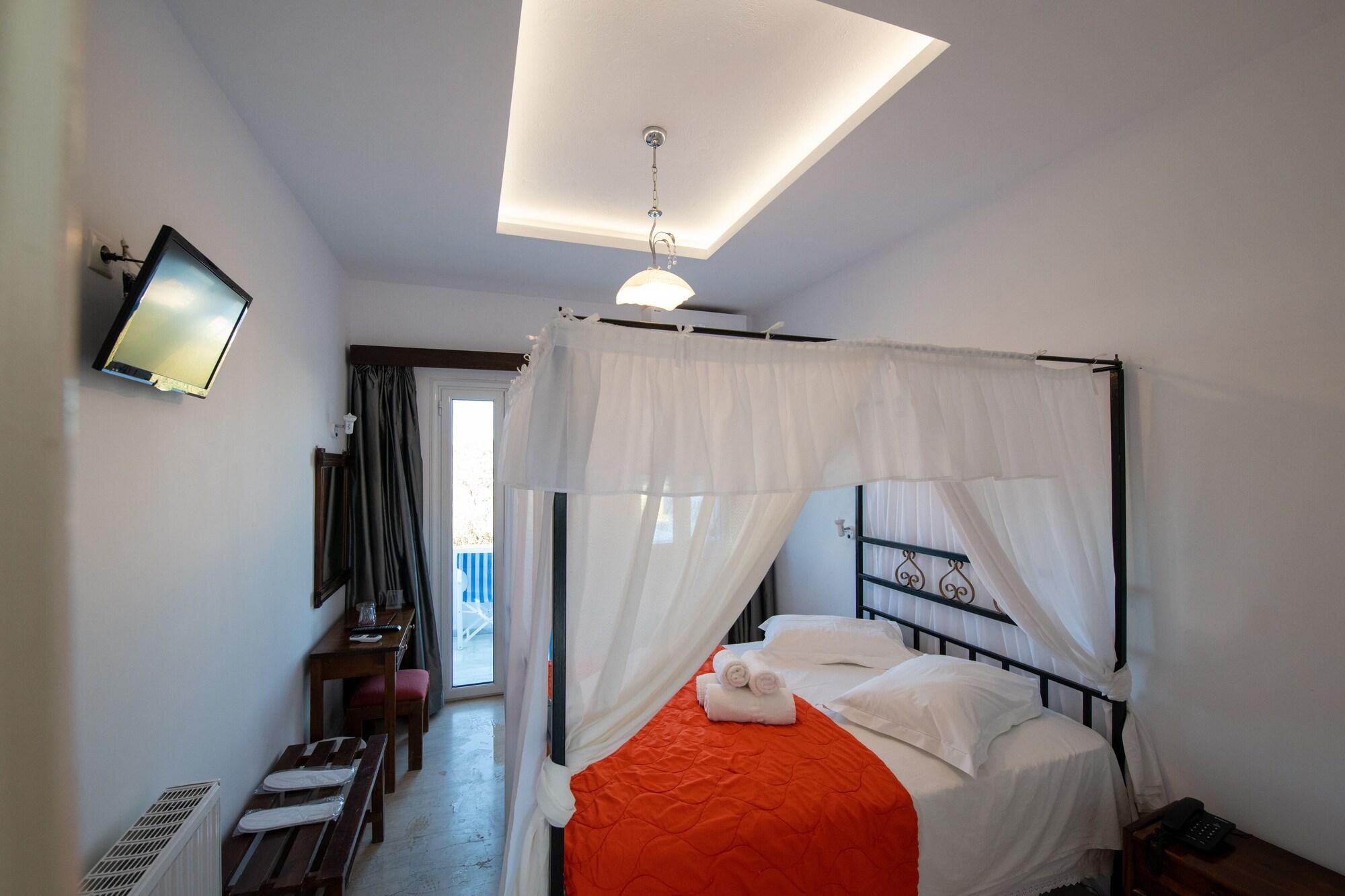 Hotel Lodos Karterados  Bagian luar foto