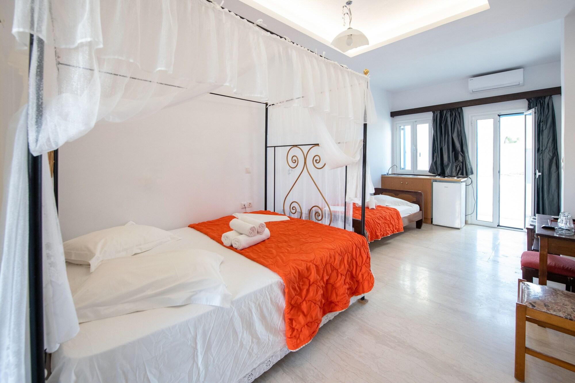 Hotel Lodos Karterados  Bagian luar foto