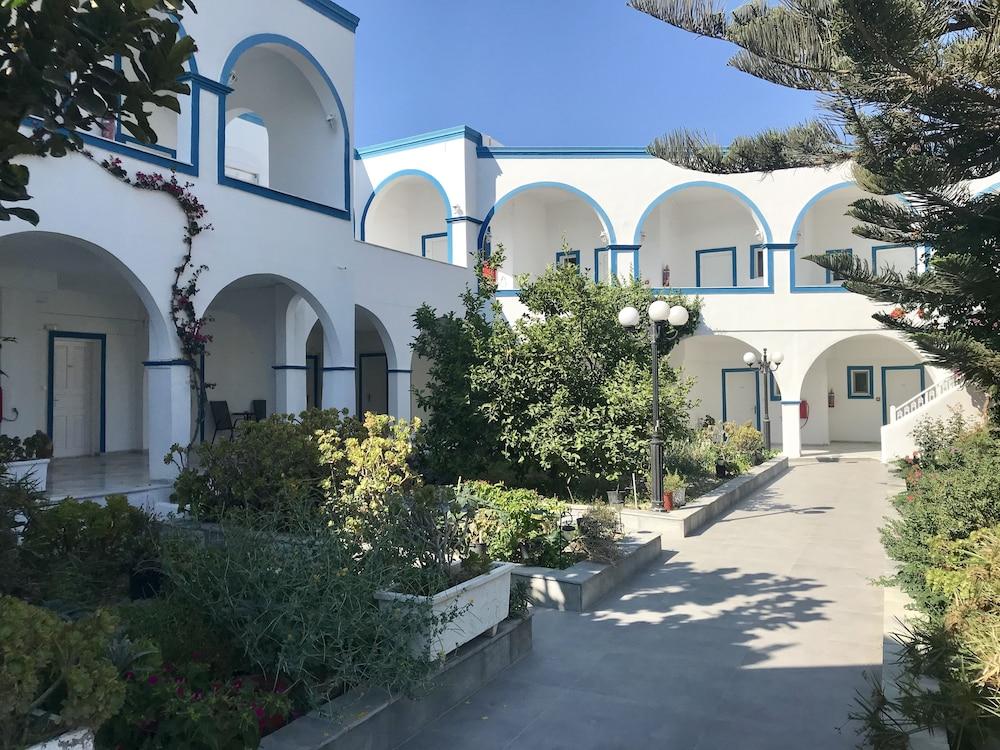 Hotel Lodos Karterados  Bagian luar foto