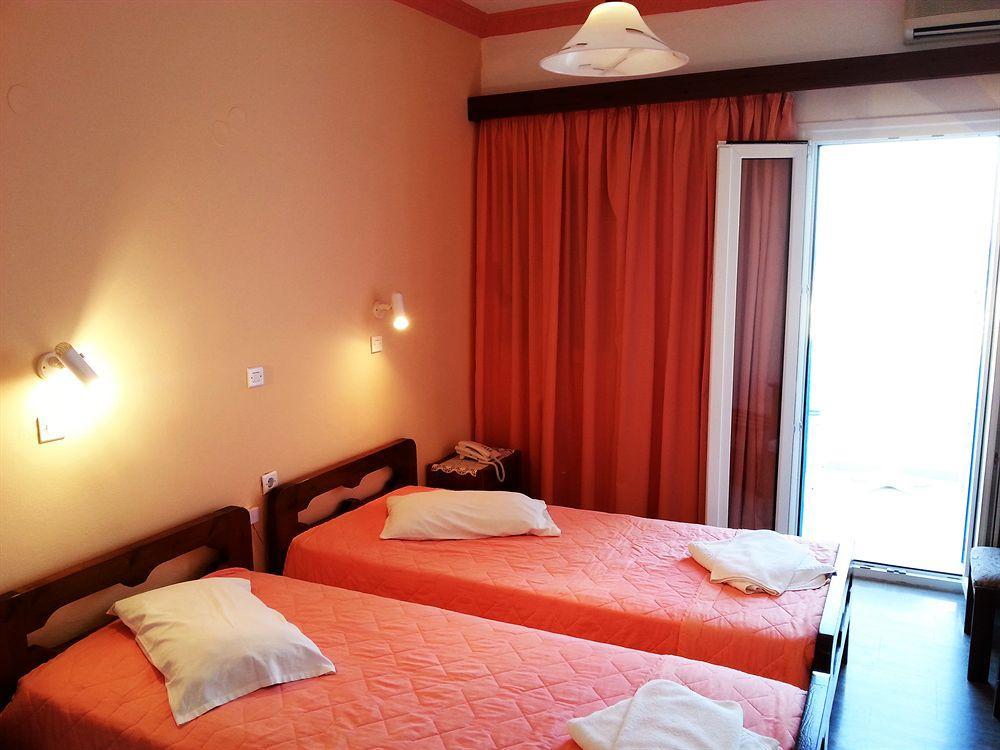 Hotel Lodos Karterados  Bagian luar foto