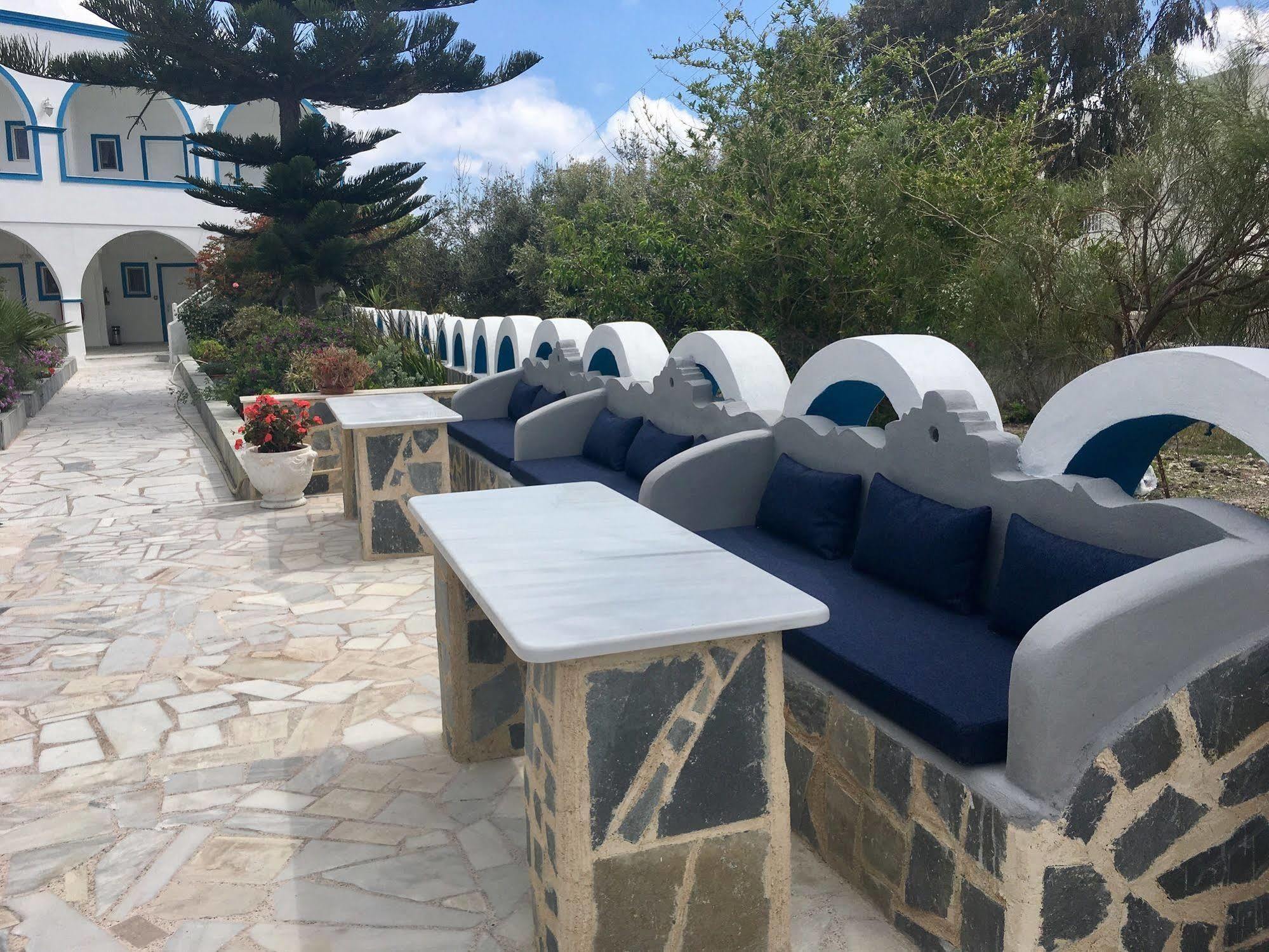 Hotel Lodos Karterados  Bagian luar foto